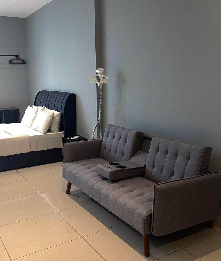 Atria Sofo Suites - Петалинг-Джая Экстерьер фото